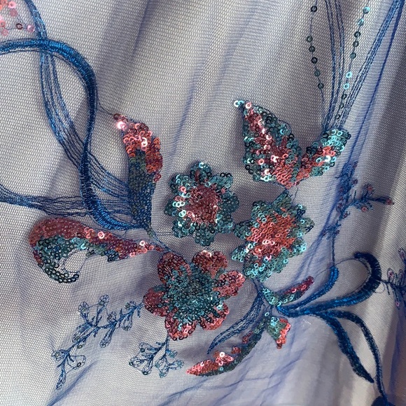 Dance costume - Picture 3 of 6